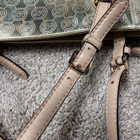 Authentic used Micheal Kors bag - Picture 5 of 8